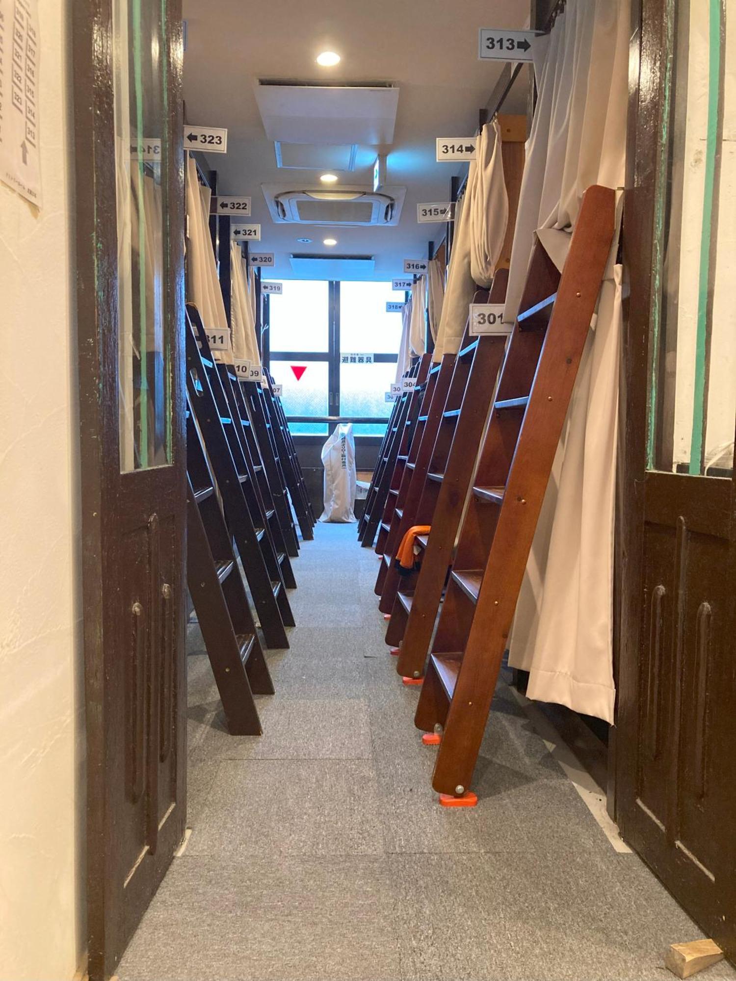 Hostel Lodging Tokyo Ueno Экстерьер фото